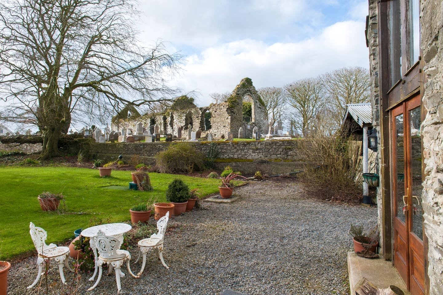 Někdy stačí opravdu málo! Proměna kamenné stodoly