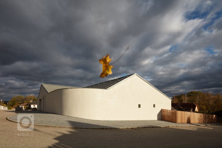 add picture to album