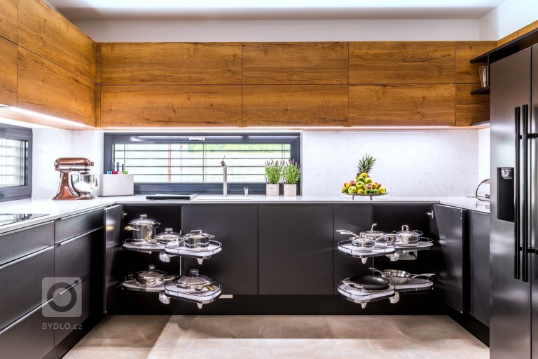 add picture to album