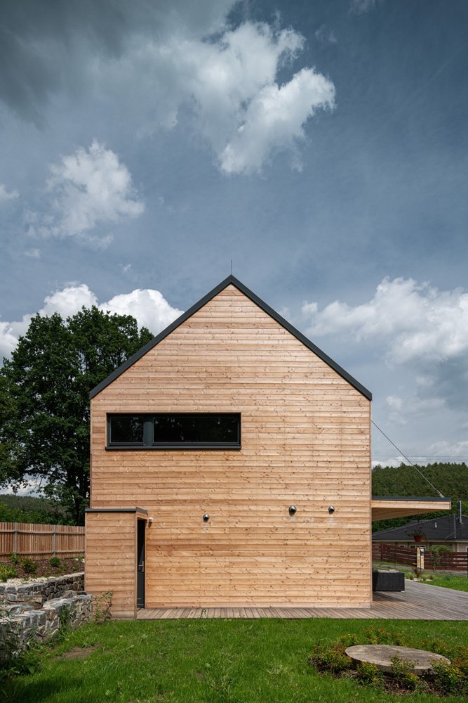 Autor:&nbsp;
Ing. arch. Lukáš Pejsar
Realizace:&nbsp;
2018
Užitná plocha:&nbsp;
140 m2
Zastavěná plocha:&nbsp;
86 m2
Obestavěný prostor:&nbsp;
388 m3
…