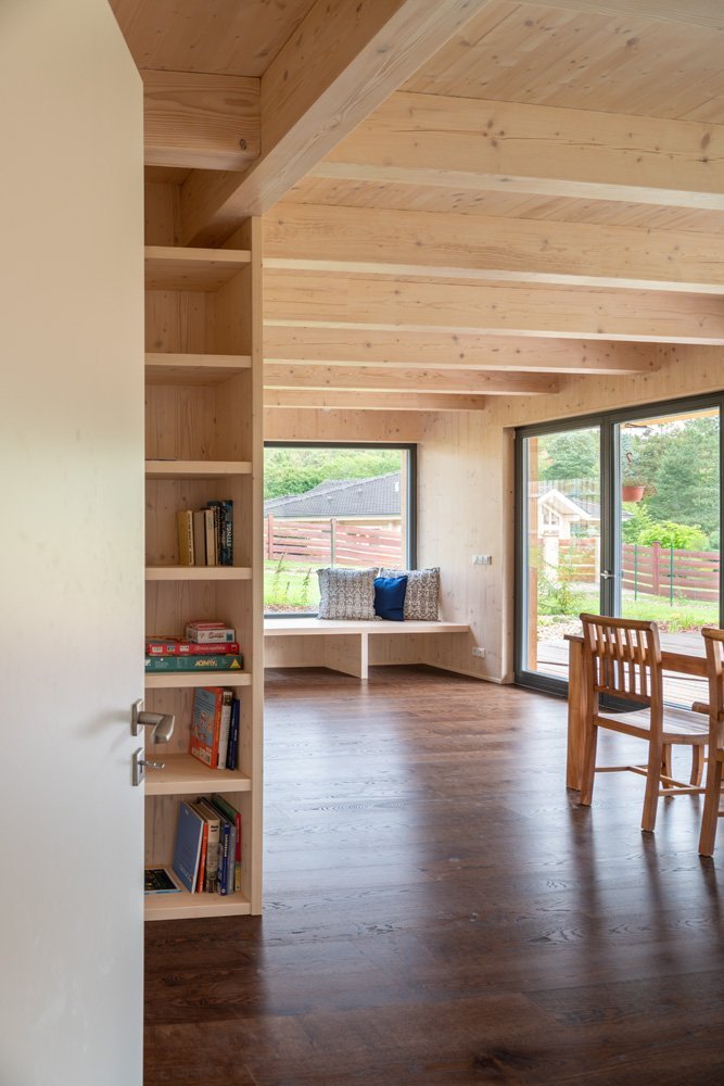 Autor:&nbsp;
Ing. arch. Lukáš Pejsar
Realizace:&nbsp;
2018
Užitná plocha:&nbsp;
140 m2
Zastavěná plocha:&nbsp;
86 m2
Obestavěný prostor:&nbsp;
388 m3
…