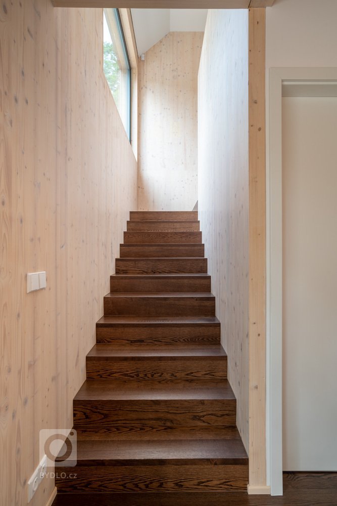 Autor:&nbsp;
Ing. arch. Lukáš Pejsar
Realizace:&nbsp;
2018
Užitná plocha:&nbsp;
140 m2
Zastavěná plocha:&nbsp;
86 m2
Obestavěný prostor:&nbsp;
388 m3
…