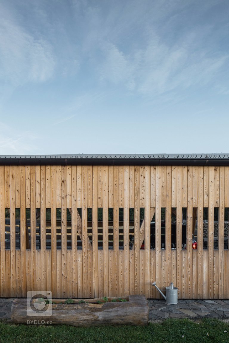 add picture to album