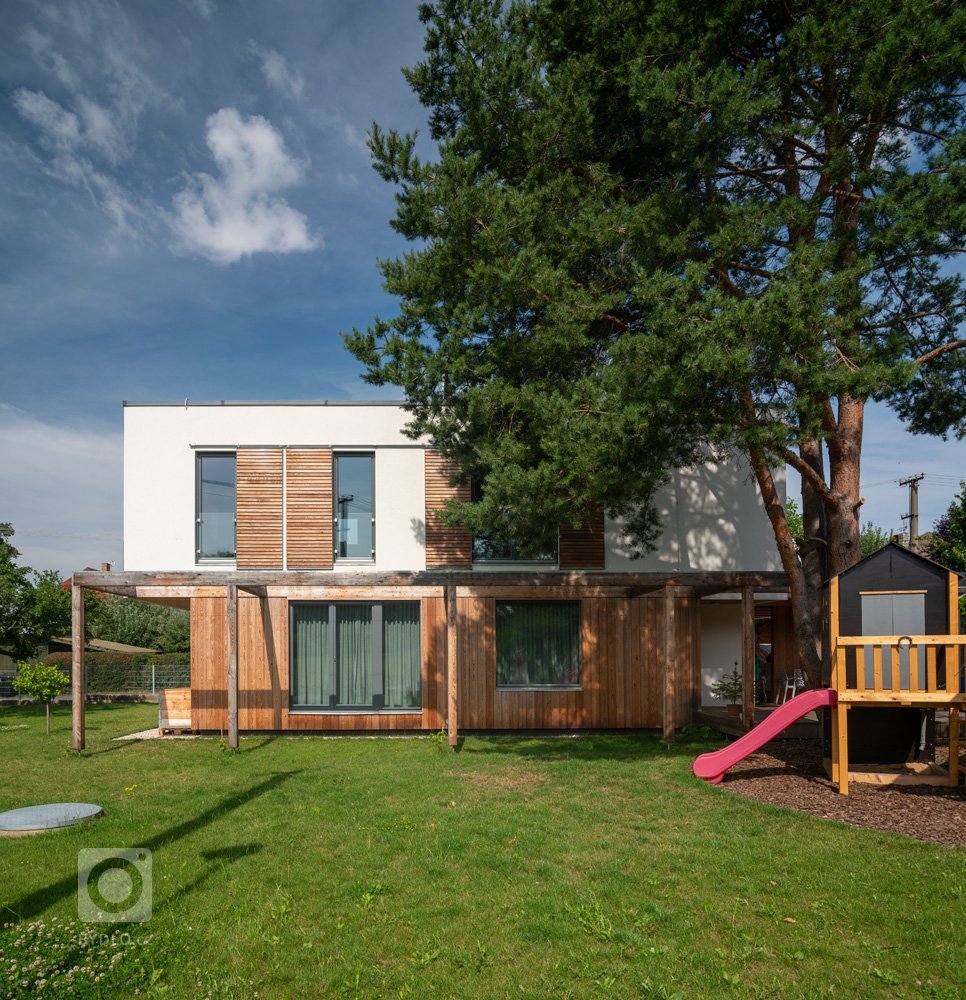 Autor:&nbsp;
Ing. arch. Jakub Loučka
Realizace:&nbsp;
2016
Užitná plocha:&nbsp;
139 m2
Zastavěná plocha:&nbsp;
102 m2
Obestavěný prostor:&nbsp;
610 m3
Potřeba…