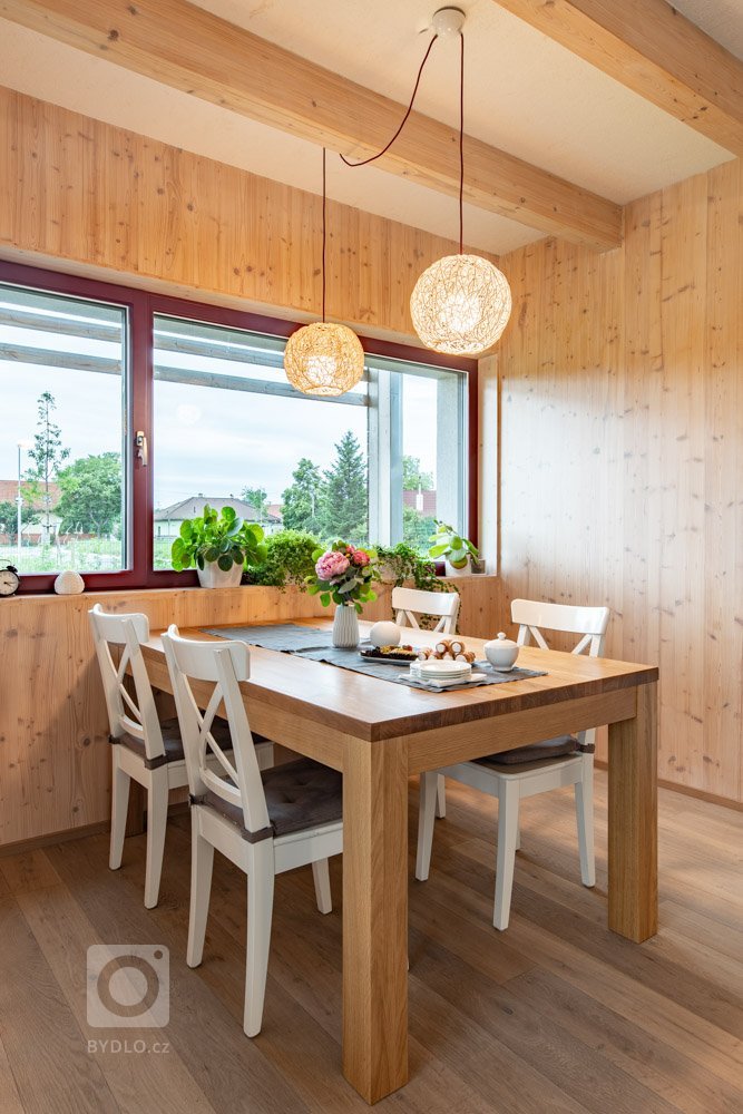 Autor:&nbsp;
Ing. arch. Marek Pavlas, Ph. D.
Realizace:&nbsp;
2017
Užitná plocha:&nbsp;
186 m2
Zastavěná plocha:&nbsp;
123 m2
Obestavěný prostor:&nbsp;
980 m3…