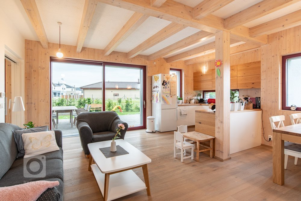 Autor:&nbsp;
Ing. arch. Marek Pavlas, Ph. D.
Realizace:&nbsp;
2017
Užitná plocha:&nbsp;
186 m2
Zastavěná plocha:&nbsp;
123 m2
Obestavěný prostor:&nbsp;
980 m3…