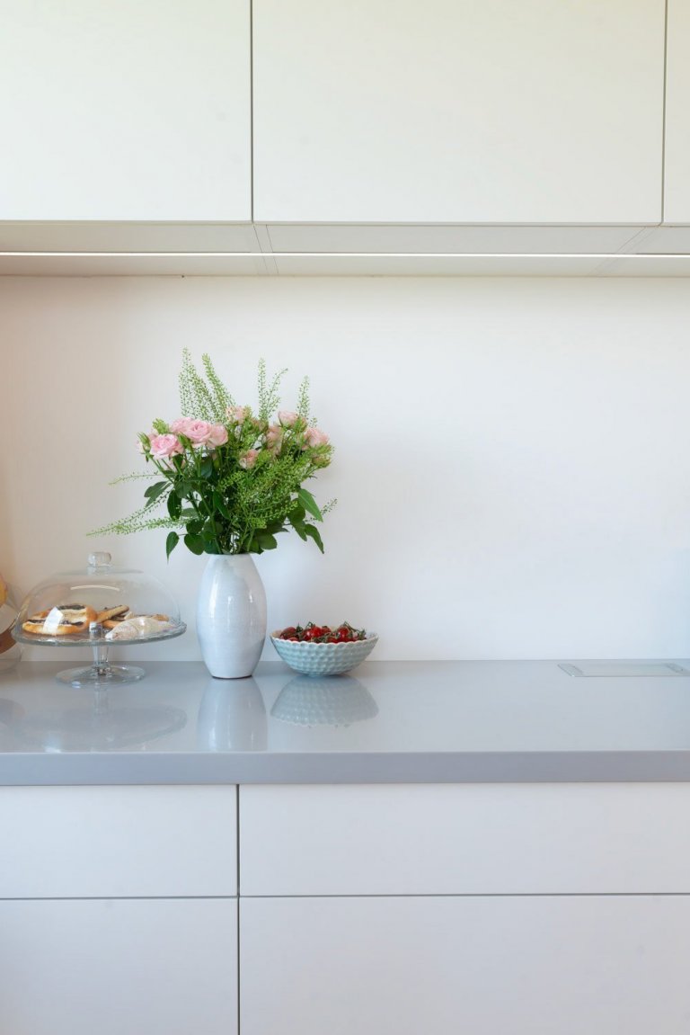 Objekt je dvoupodlažní. V prvním nadzemním podlaží se nachází při severní straně vstup, tento je přístupný po vstupním schodišti vzhledem ke zvolené konstrukci…