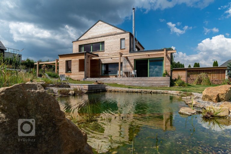 add picture to album