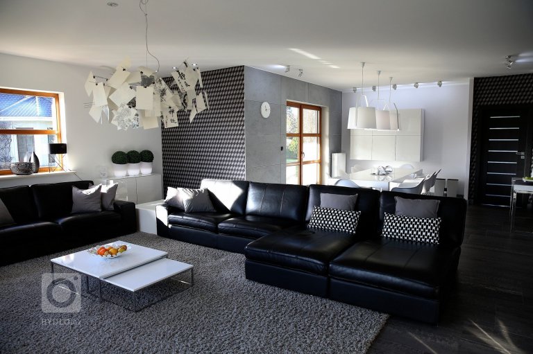 add picture to album