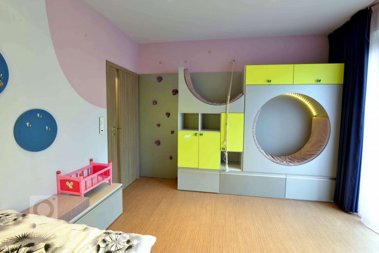 add picture to album