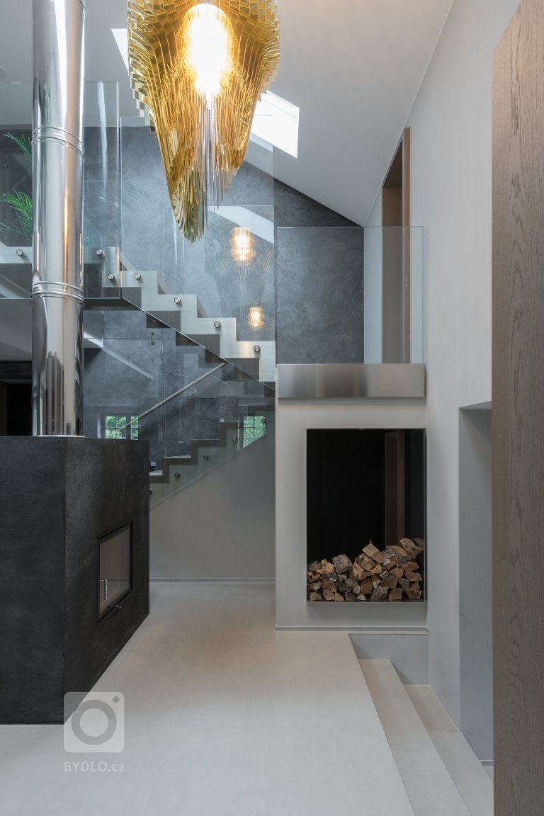 add picture to album