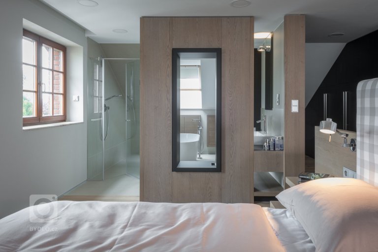 add picture to album