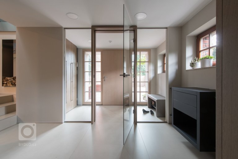 add picture to album