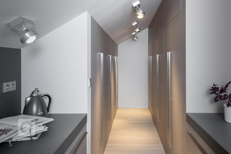 add picture to album