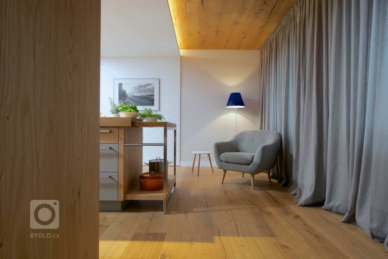 add picture to album