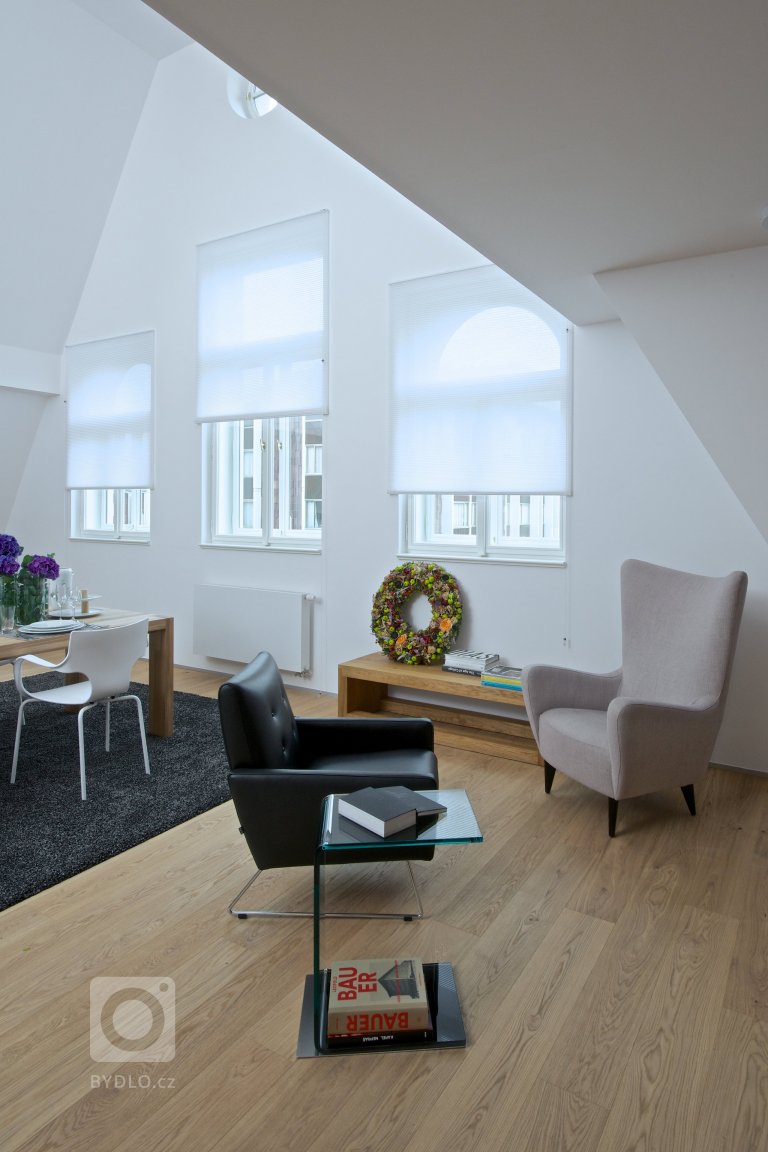 add picture to album