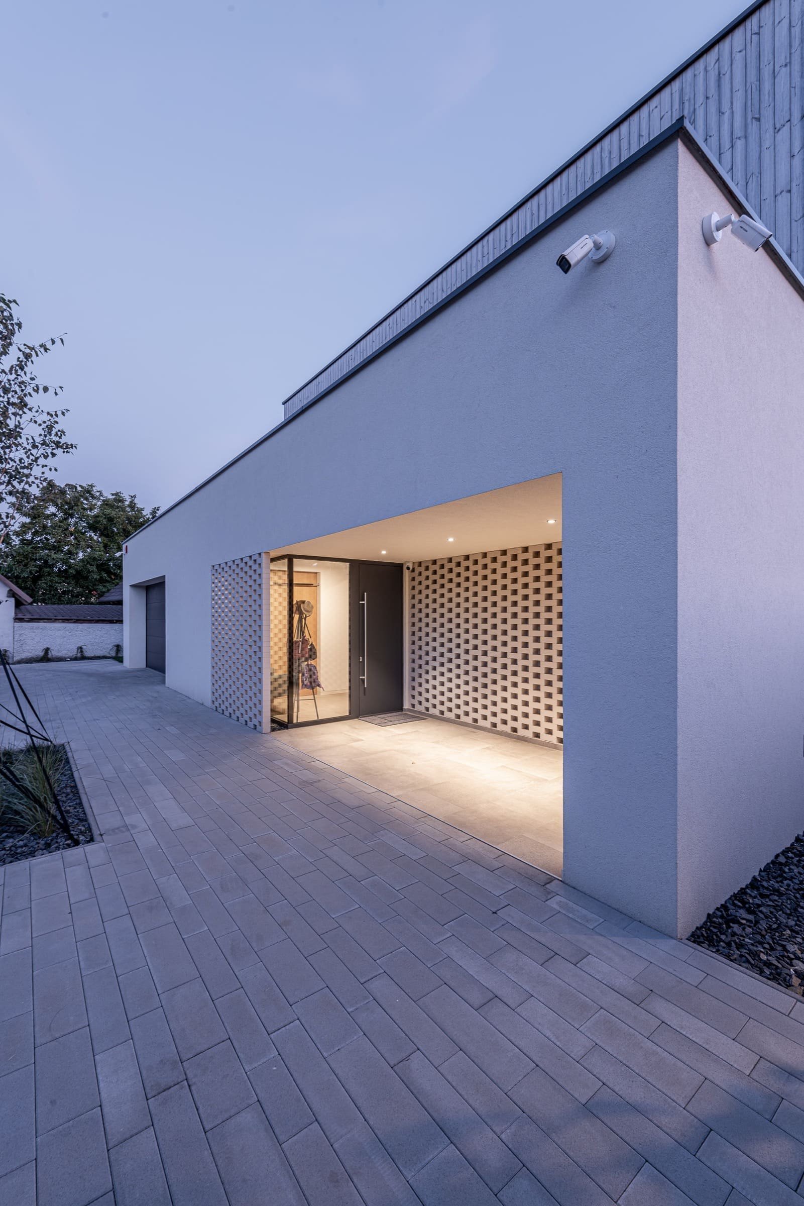 Dům pro mladou rodinu v okrajové části Vrakuni