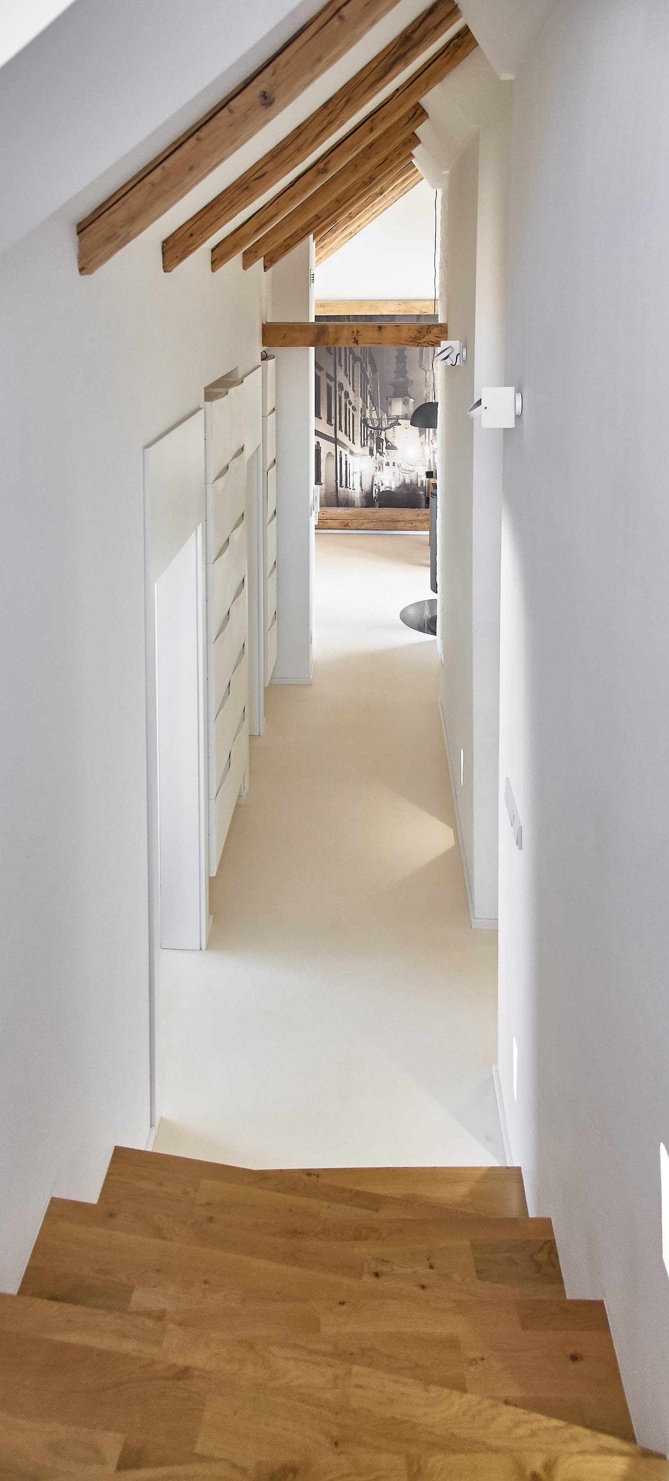 Podkrovní bydlení jako stvořené pro městský život