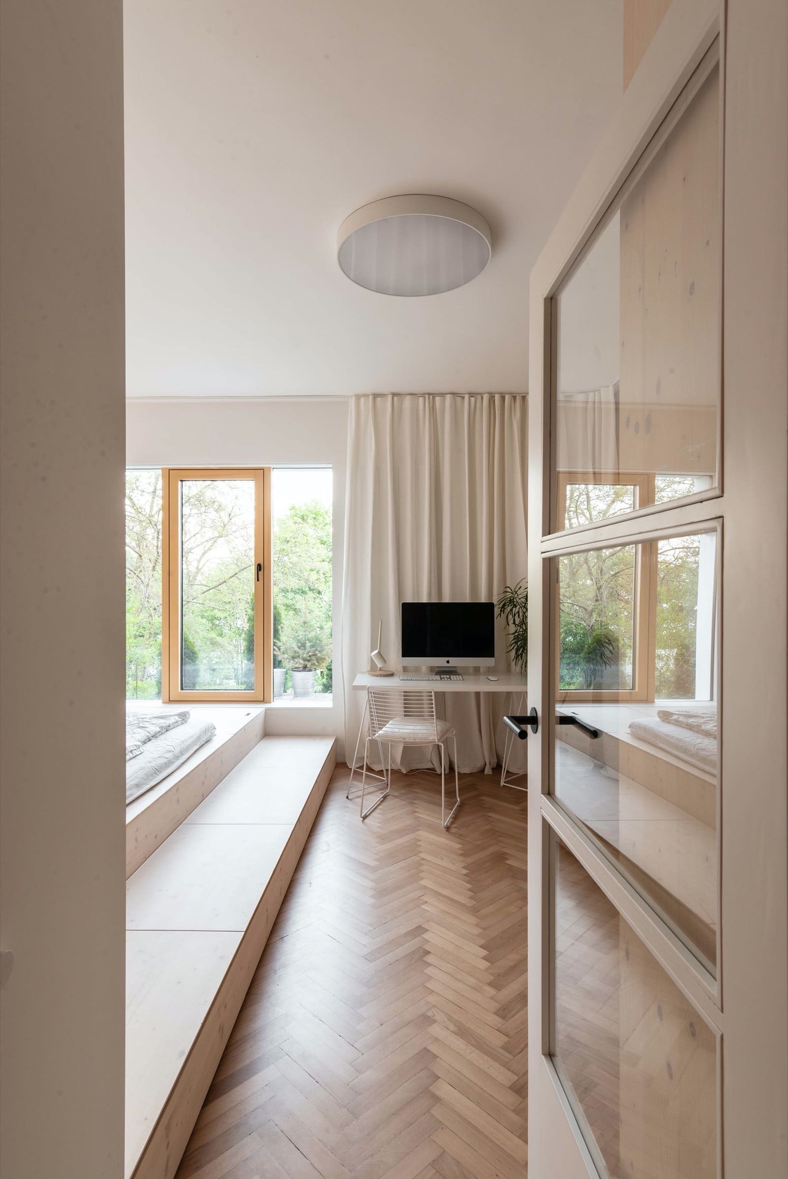 Přízemní byt ve staré bytovce