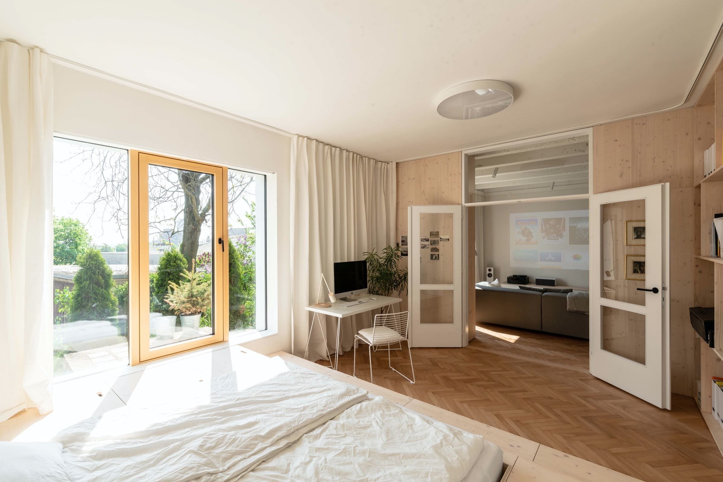 Přízemní byt ve staré bytovce