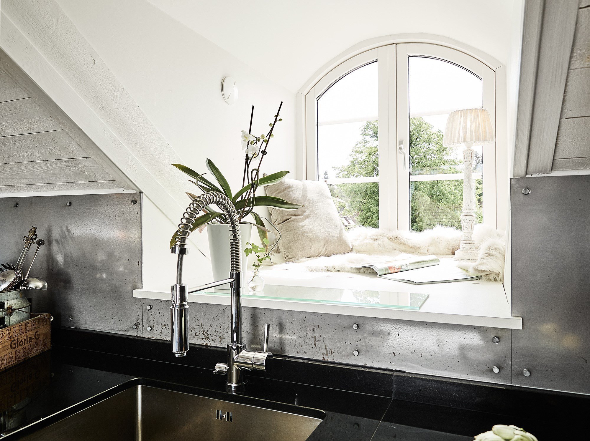 Skandinávský interiér v podkroví