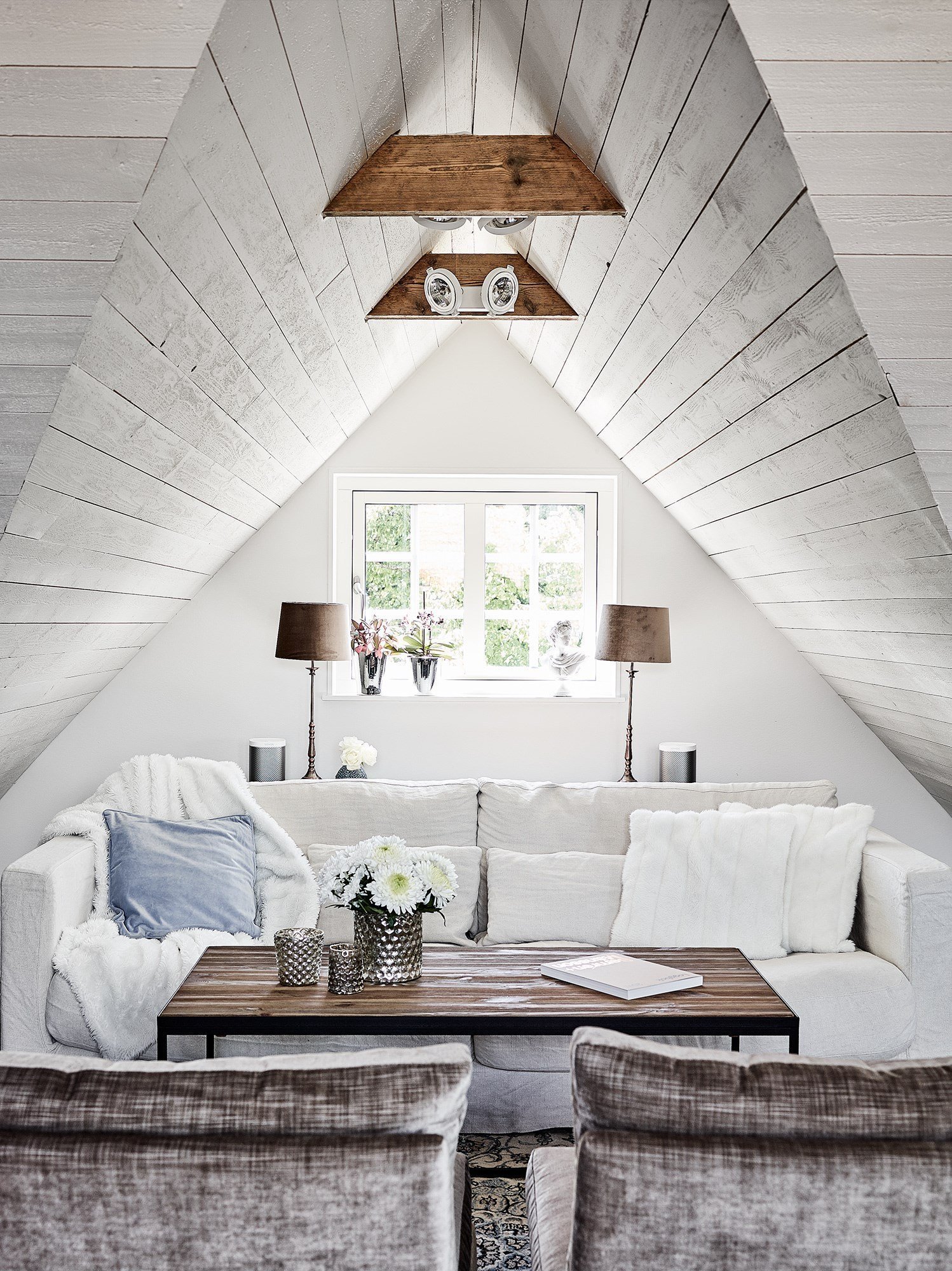 Skandinávský interiér v podkroví