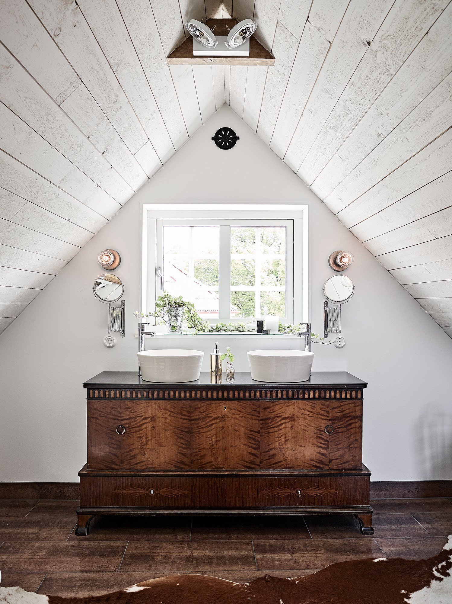 Skandinávský interiér v podkroví