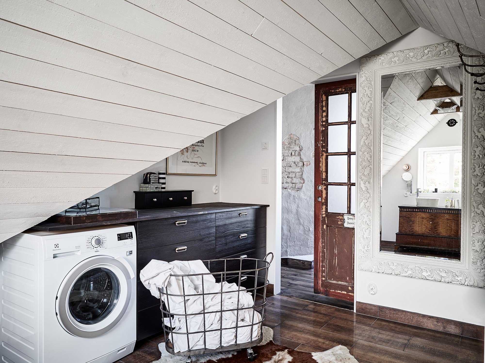 Skandinávský interiér v podkroví