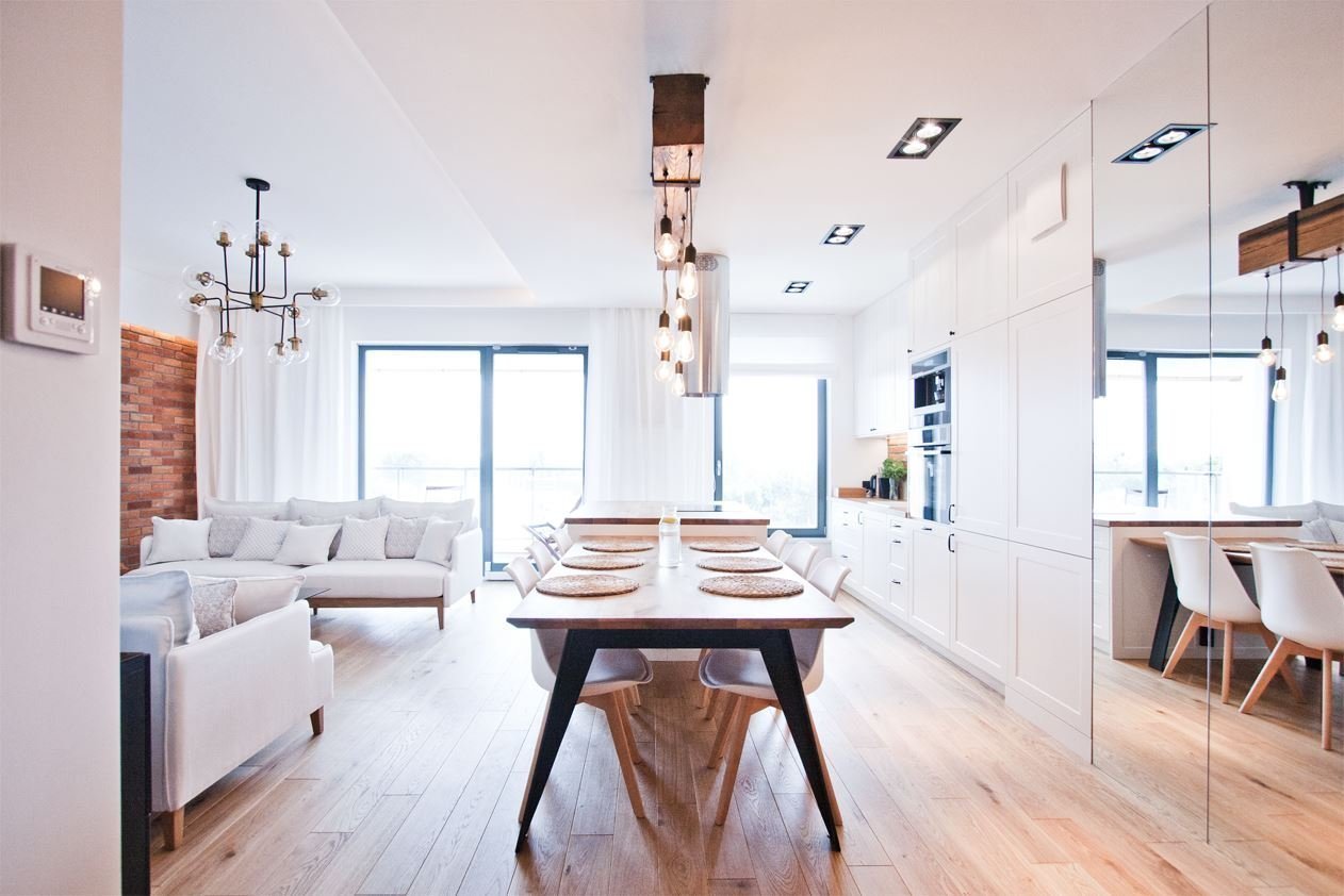 Byt s cihlovým obkladem