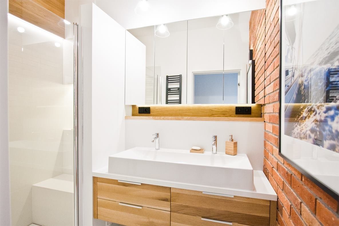 Byt s cihlovým obkladem