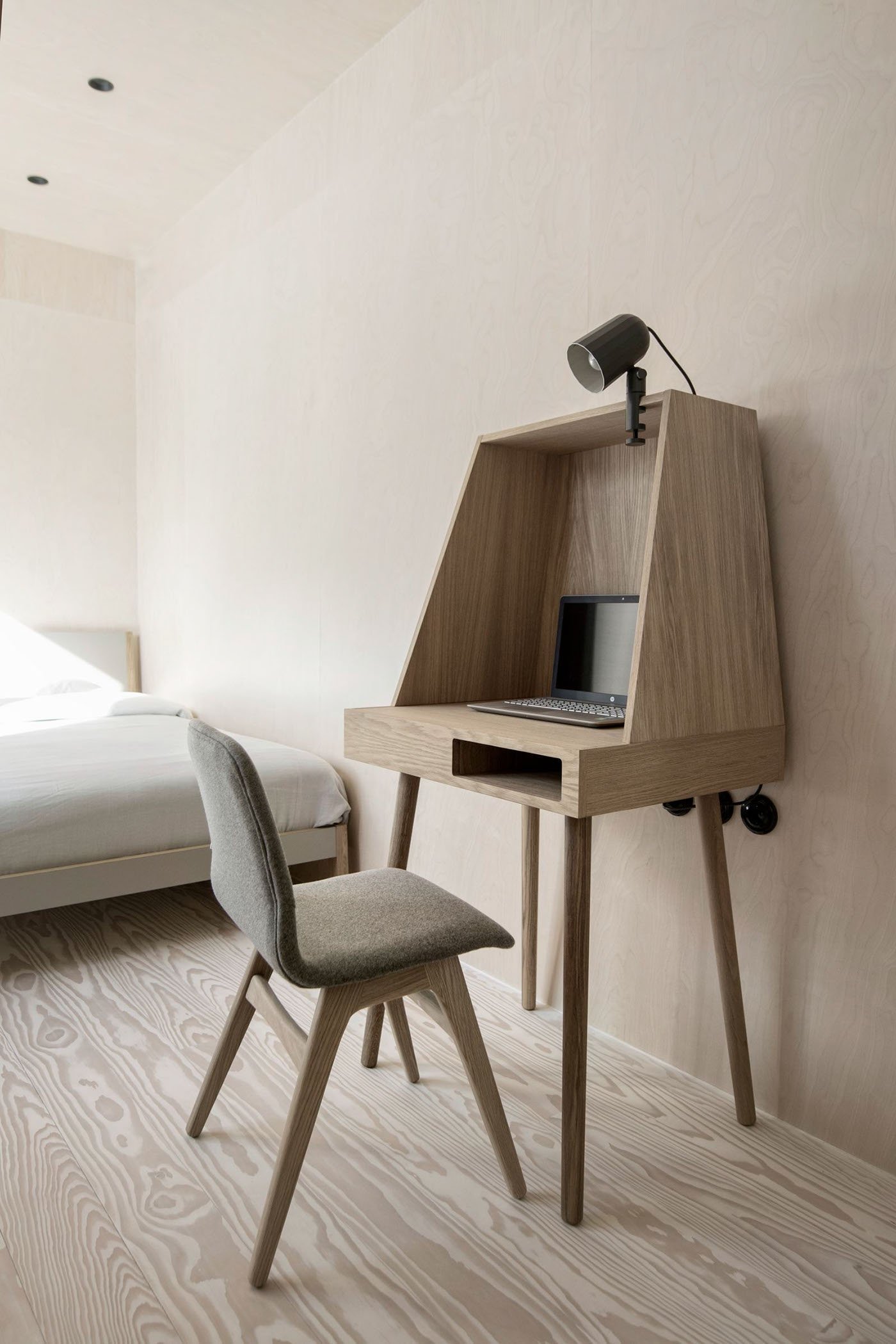 Dům propojený lesem