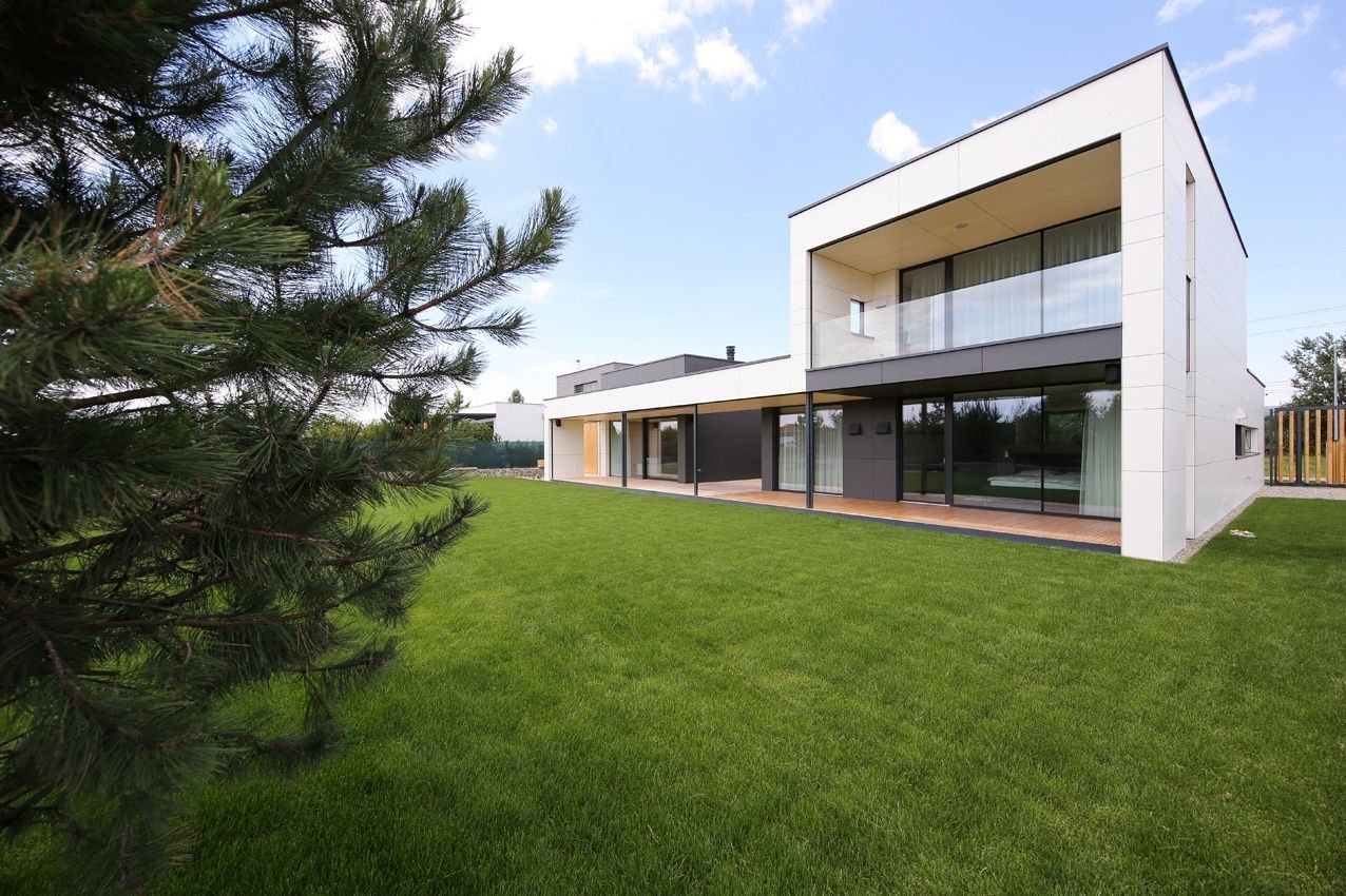 Nízkoenergetická dřevostavba u golfového hřiště