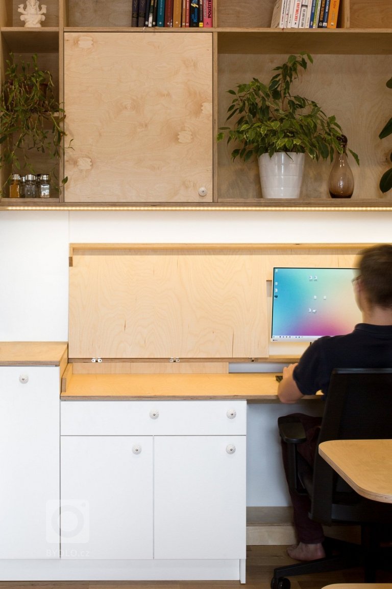 add picture to album