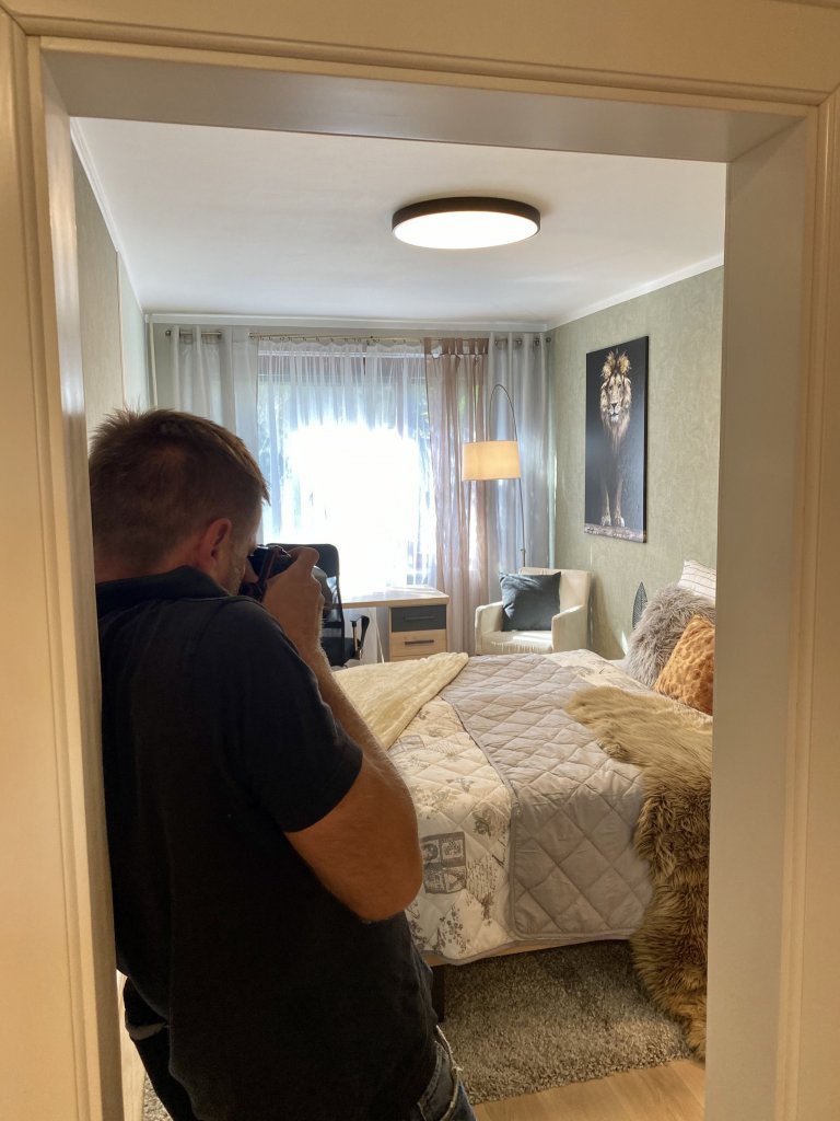 &bdquo;Největším vtipem této ložnice , kterou jsem navrhovala pro výherce spotřebitelské soutěže ASKO&nbsp;je, jak
se dá snadno ze standardního nábytku získat…