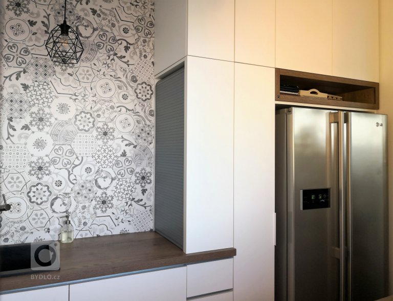 add picture to album