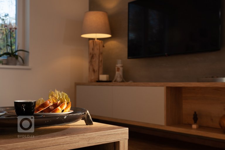 add picture to album