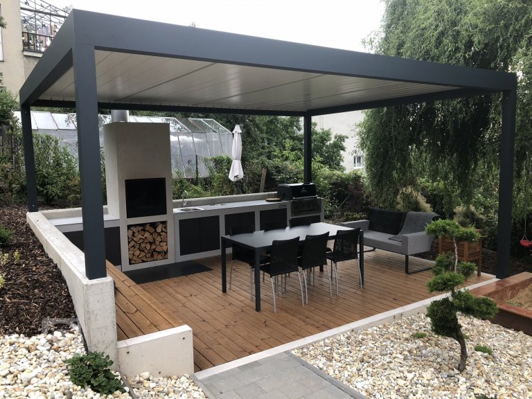 add picture to album