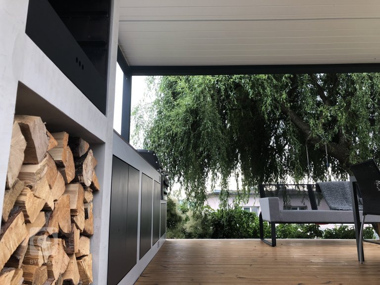 add picture to album