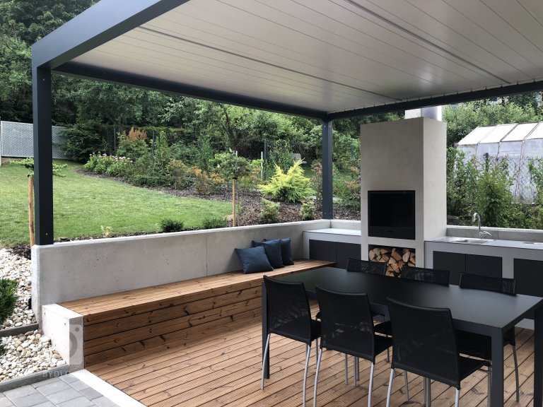 add picture to album