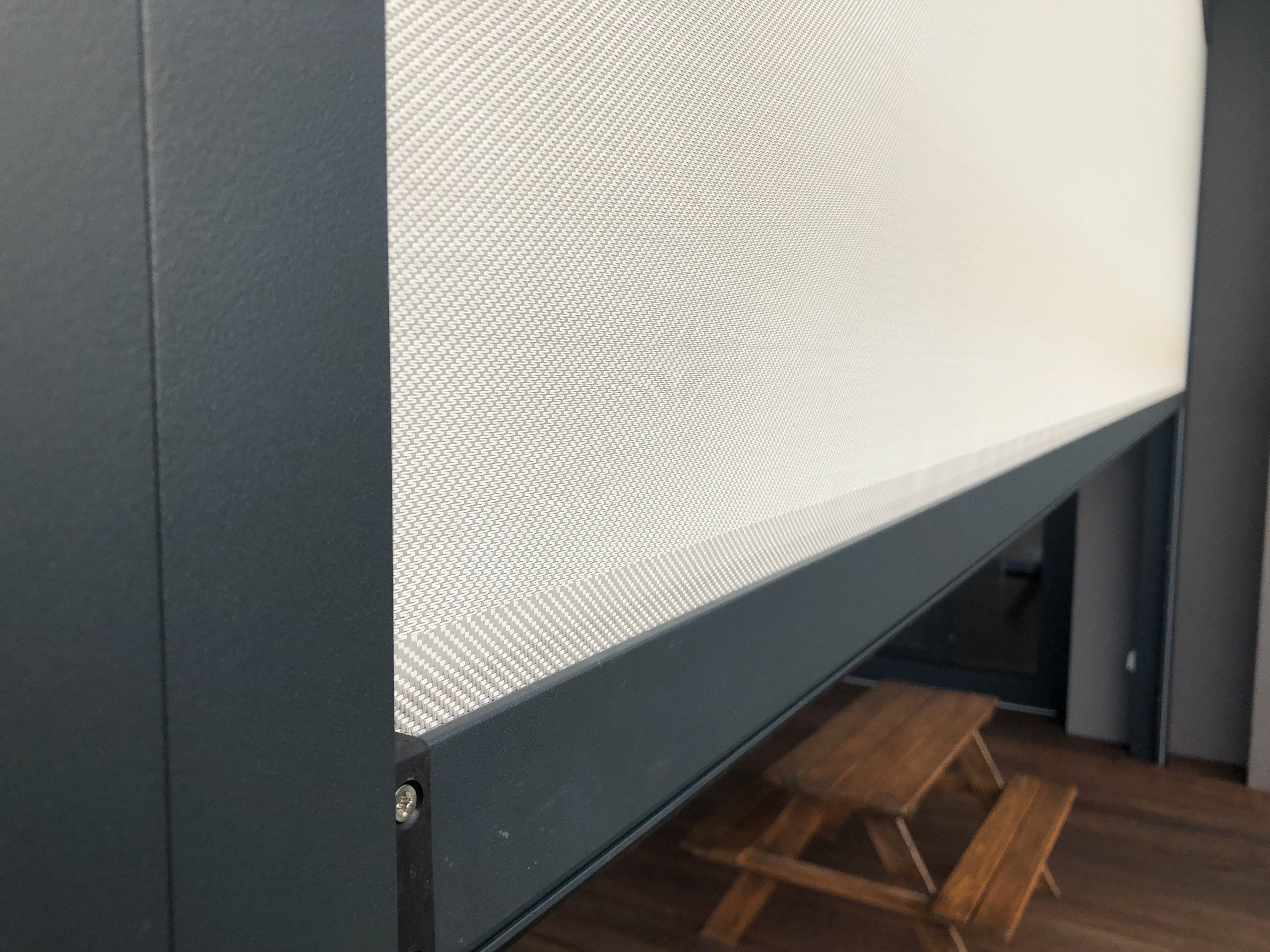 Společnost Alutech Bohemia s.r.o. je český výrobce hliníkových systémů s primárním zaměřením na hliníkové pergoly, slunolamy a stínící techniku.