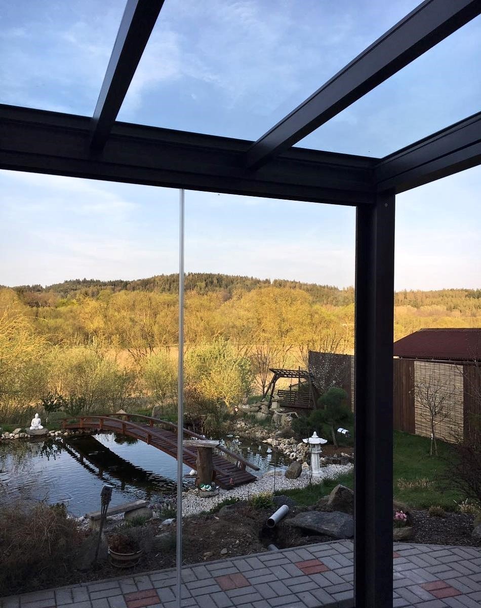 Společnost Alutech Bohemia s.r.o. je český výrobce hliníkových systémů s primárním zaměřením na hliníkové pergoly, slunolamy a stínící techniku.