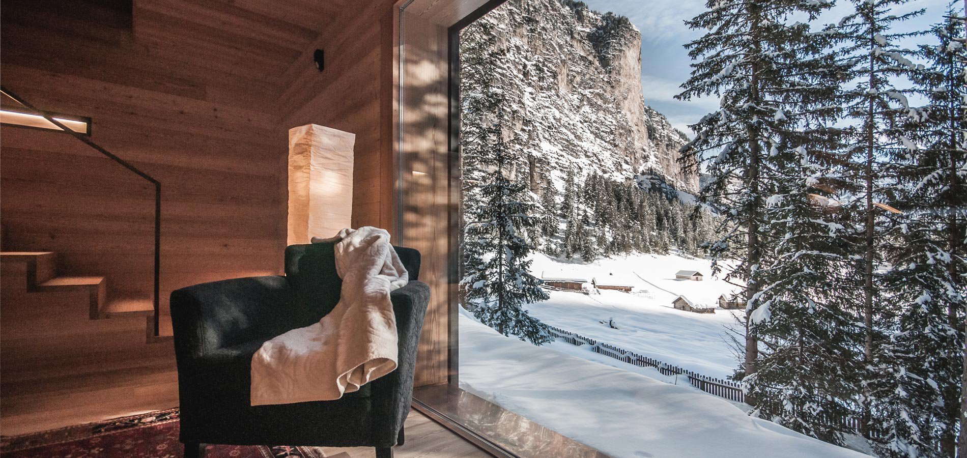 Útulná dřevěná chata téměř uprostřed divočiny