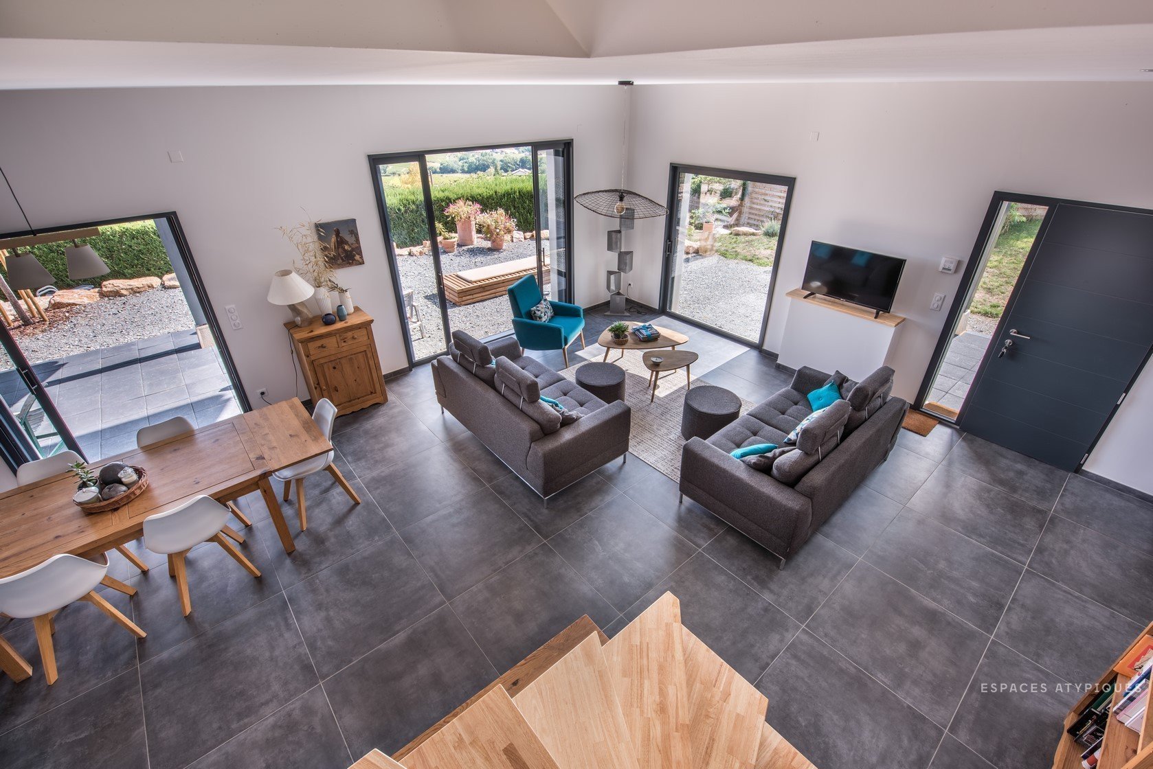 Dům s fantastickým výhledem do krajiny