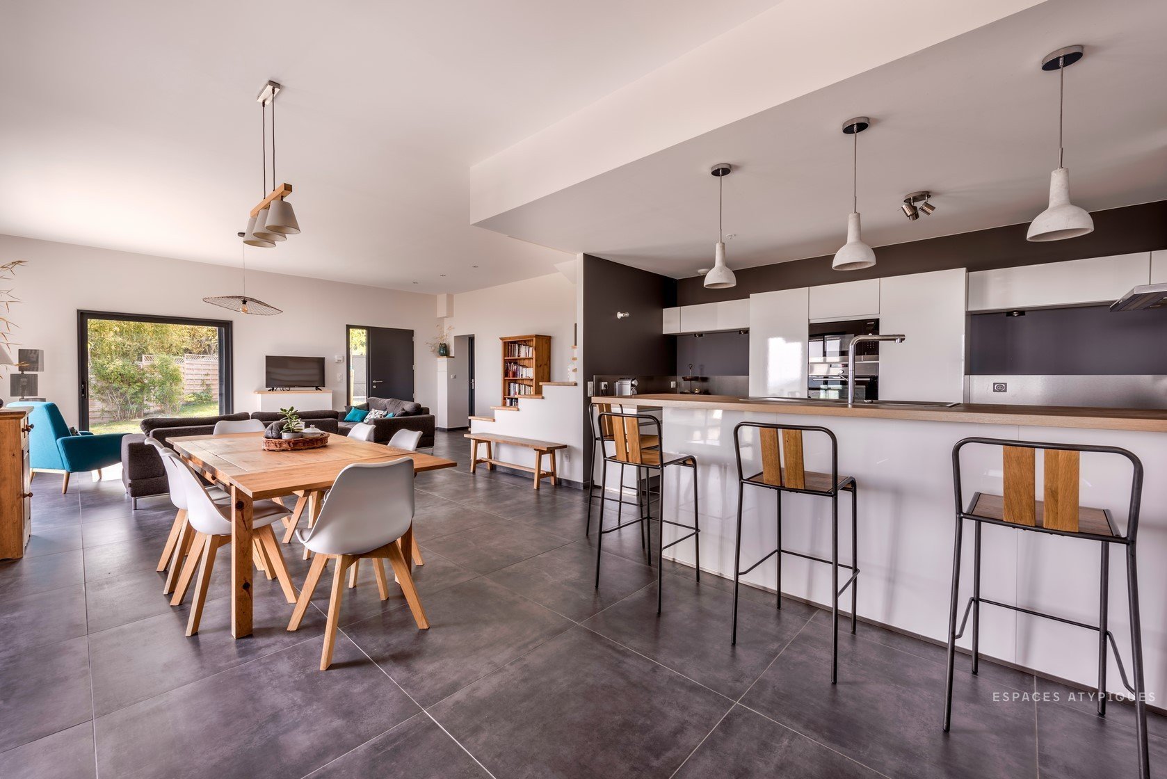 Dům s fantastickým výhledem do krajiny