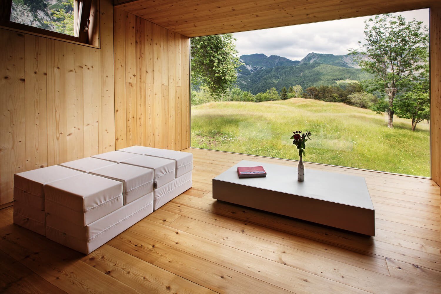 Malý domeček pod horami