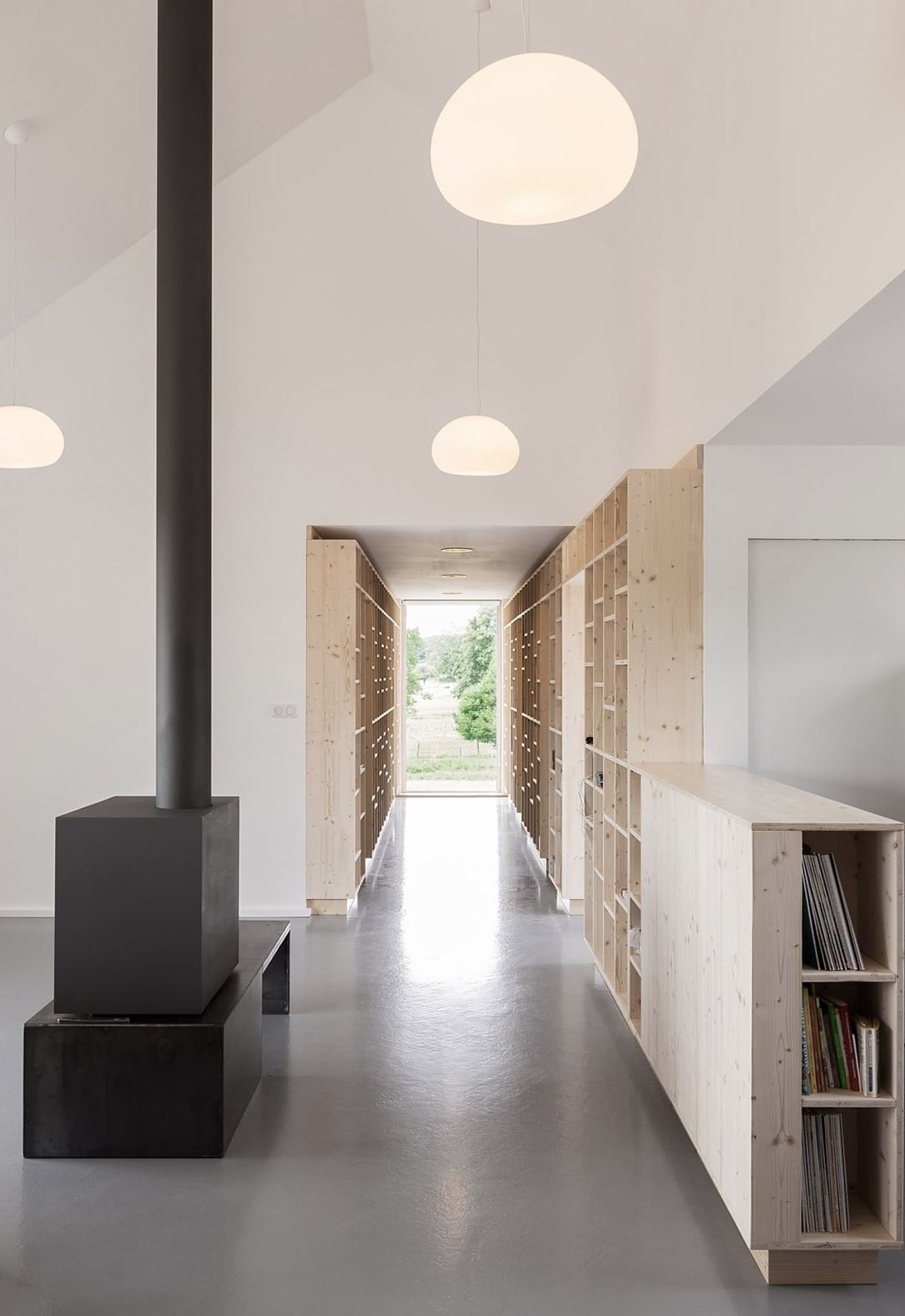 Moderní dům se sedlovou střechou