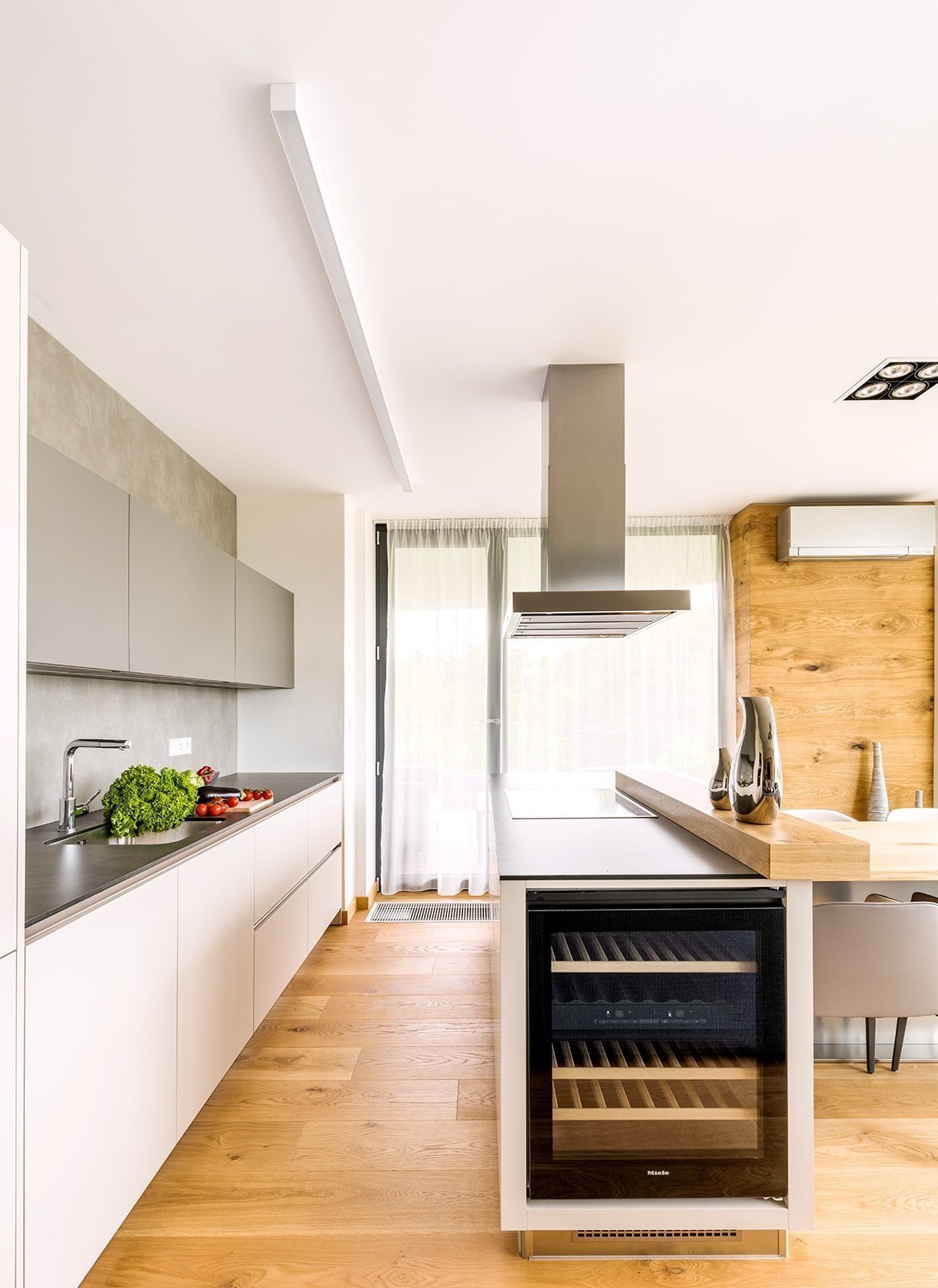 Nebojte se barev v interiéru