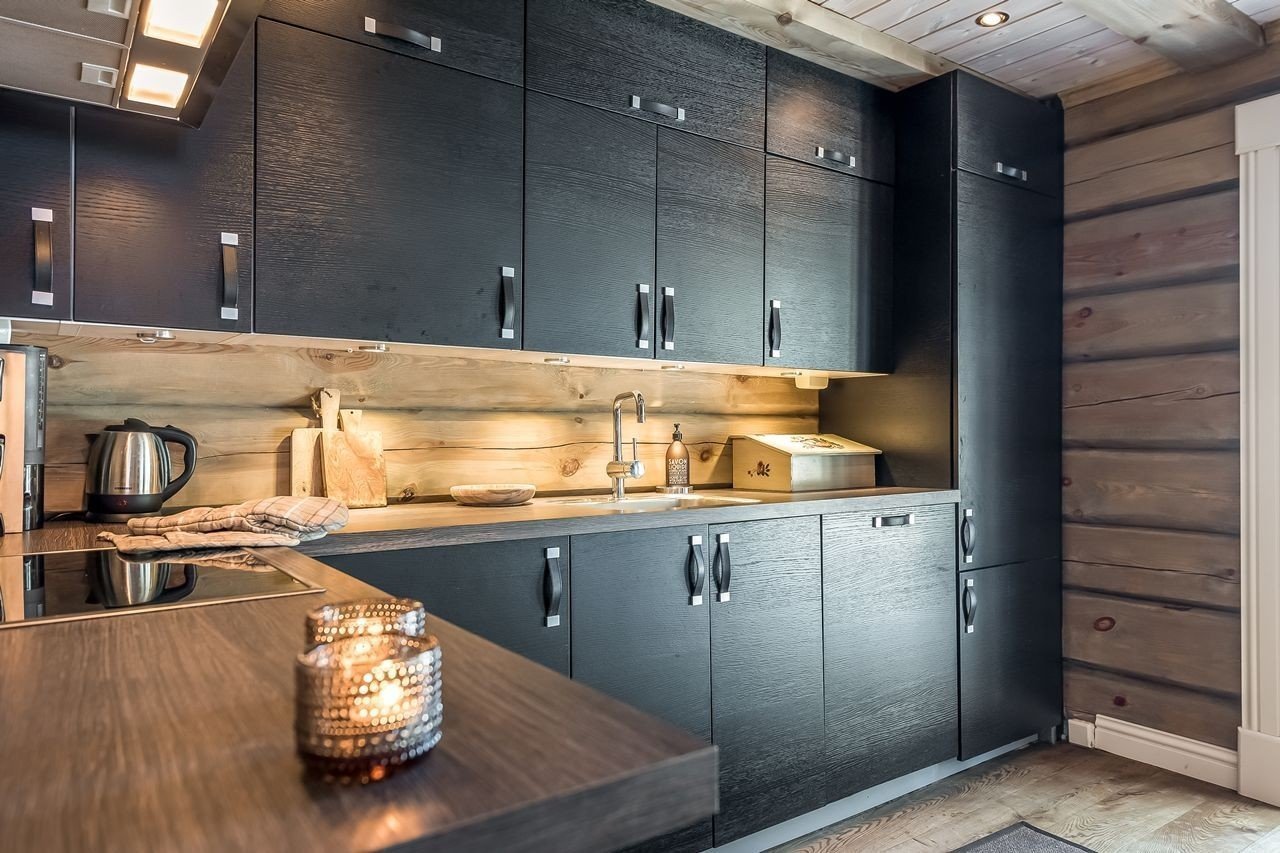 Norská chata s výhledem na lesy