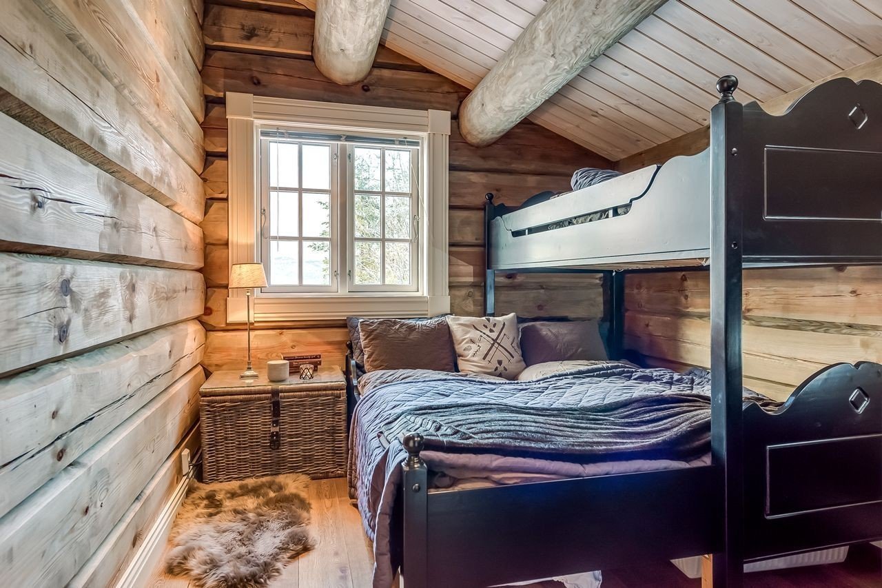 Norská chata s výhledem na lesy