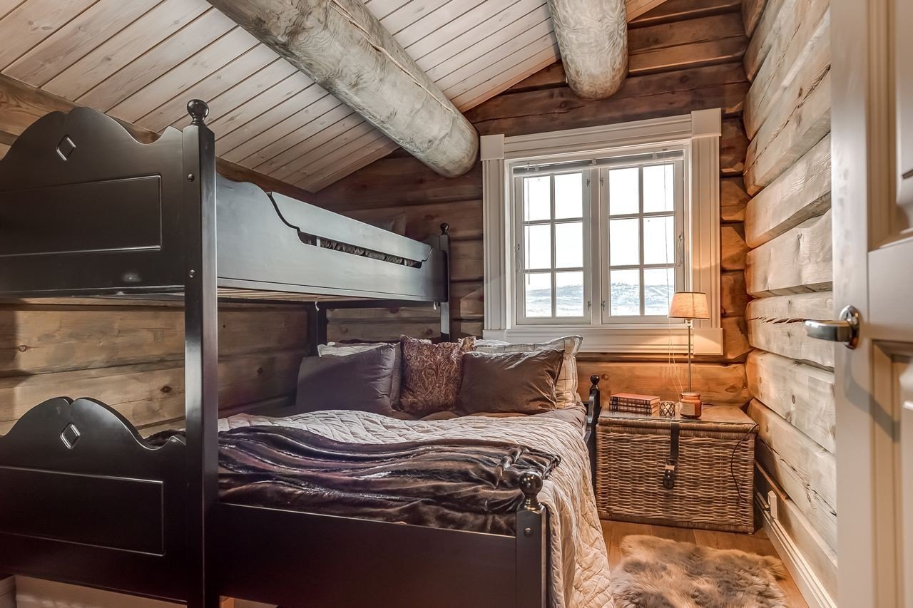 Norská chata s výhledem na lesy